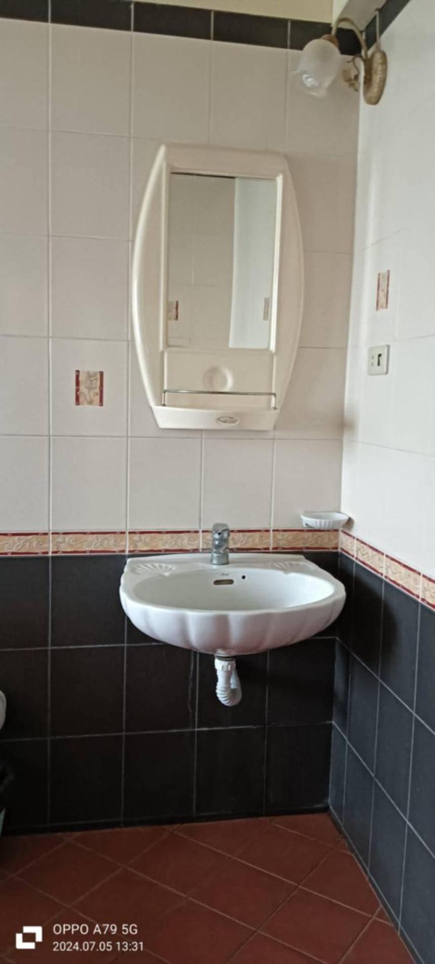 Orchid Home Тау Экстерьер фото